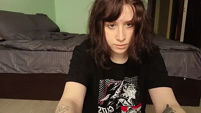 Snapshot of whatamarrie chatting on 02-11-25, 08:48 whatamarrie online show from 02-11-25, 08:48