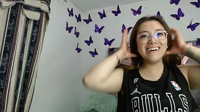 Anny Fox- online show from 12-18-25, 04:29