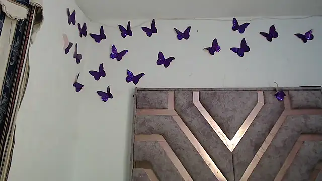 Snapshot of Anny_Fox- chatting on 05-10-26, 02:17 Anny Fox- online show from 05-10-26, 02:17