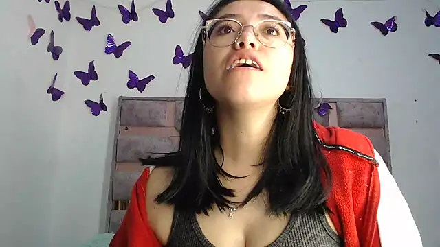 Snapshot of Anny_Fox- chatting on 06-02-26, 02:57 Anny Fox- online show from 06-02-26, 02:57