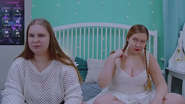 Ellie Wellie online show from 02-20-25, 03:08