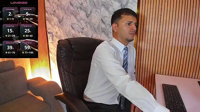 Hideintheoffice online show from 10-27-25, 10:58