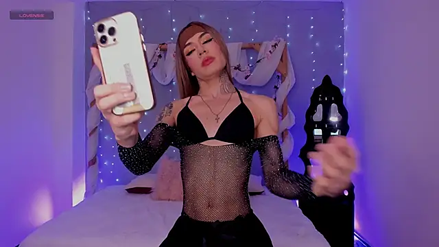 Camillesanto online show from 02-21-25, 09:43