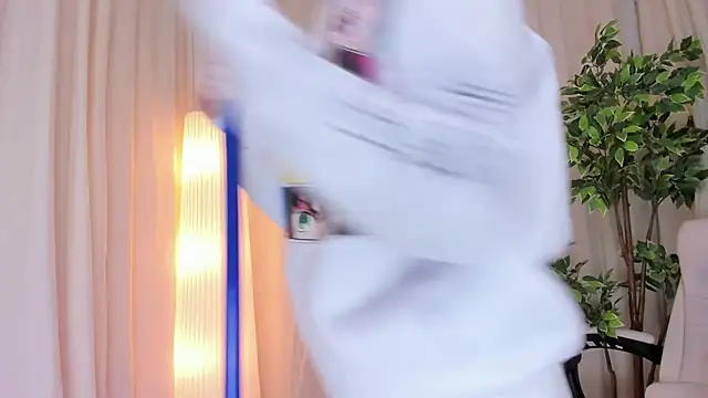 Maddy bennet online show from 02-17-25, 10:29