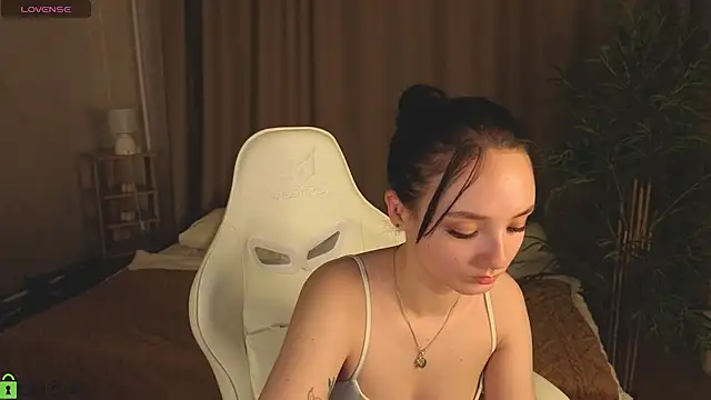 Cheryl  Brown online show from 02-21-26, 01:28