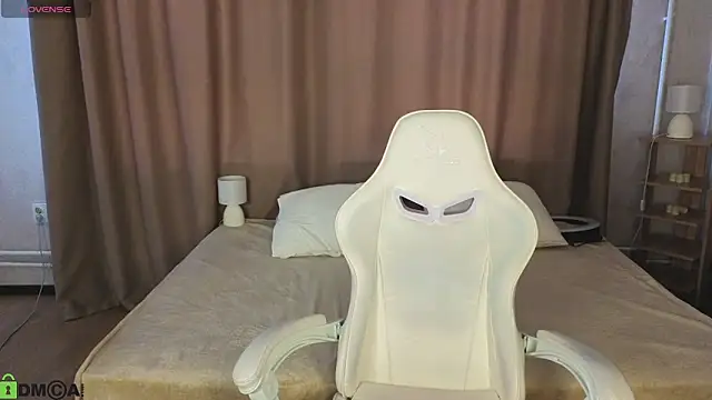 Cheryl  Brown online show from 04-24-26, 01:19