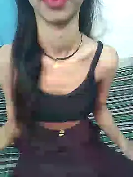 Snapshot of Liza-rani chatting on 01-13-25, 05:33 Liza-rani online show from 01-13-25, 05:33