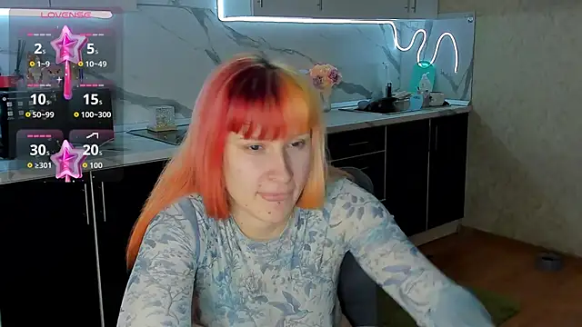 Snapshot of Sweet_white_chocolate chatting on 10-30-25, 07:21 Sweet white chocolate online show from 10-30-25, 07:21