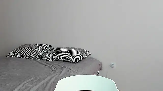 Sweet white chocolate online show from 04-24-26, 08:39