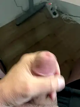 Snapshot of mikiss789 chatting on 11-01-25, 06:48 mikiss789 online show from 11-01-25, 06:48