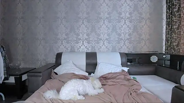 Agnes Allenn online show from 09-22-25, 10:28