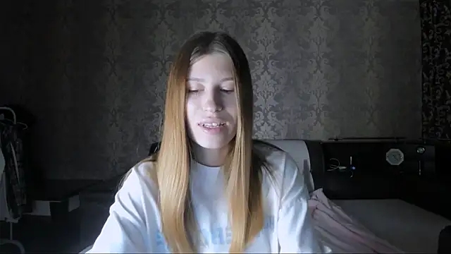 Agnes Allenn online show from 10-10-25, 10:36