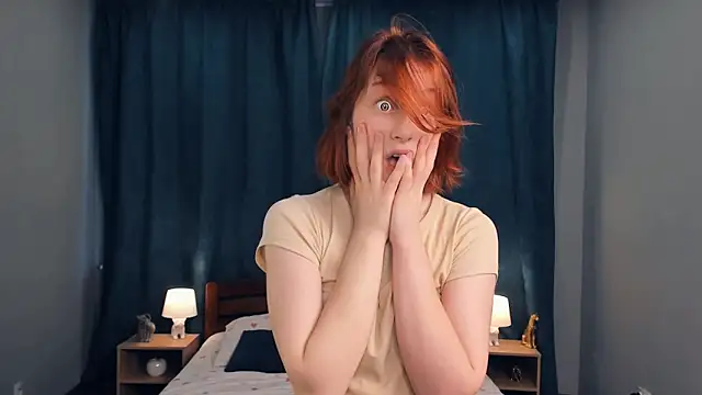 QuennaFell online show from 12-28-24, 11:09