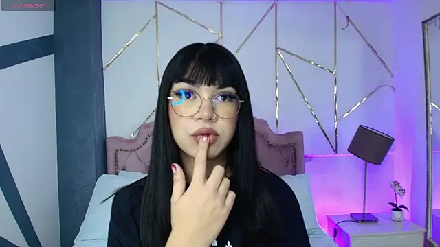 RoseCassie online show from 01-17-25, 01:24