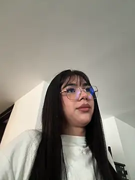 RoseCassie online show from 11-08-25, 01:22
