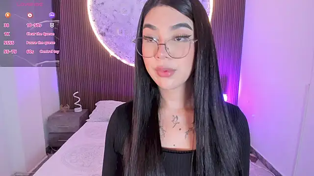 Snapshot of RoseCassie chatting on 07-16-26, 01:17 RoseCassie online show from 07-16-26, 01:17
