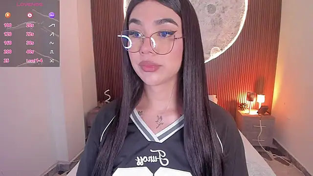 Snapshot of RoseCassie chatting on 07-23-26, 01:42 RoseCassie online show from 07-23-26, 01:42