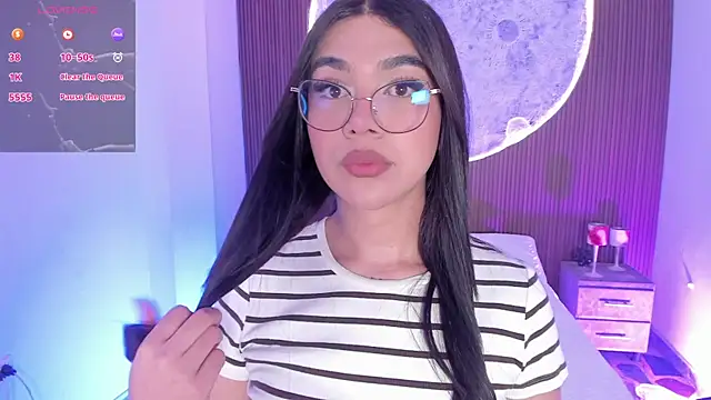 Snapshot of RoseCassie chatting on 07-25-26, 01:41 RoseCassie online show from 07-25-26, 01:41