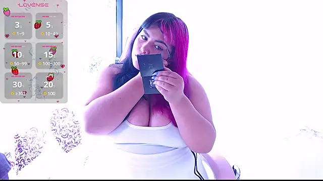 Snapshot of Pinky-Flower chatting on 02-07-25, 07:49 Pinky-Flower online show from 02-07-25, 07:49