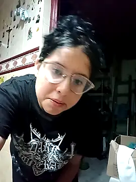 Snapshot of valentina568 chatting on 09-11-25, 04:12 valentina568 online show from 09-11-25, 04:12