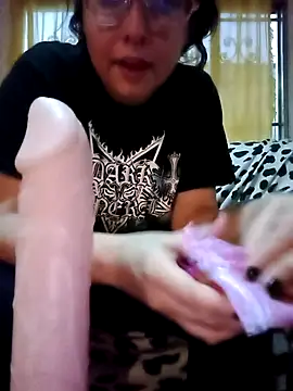 Snapshot of valentina568 chatting on 10-07-25, 10:51 valentina568 online show from 10-07-25, 10:51