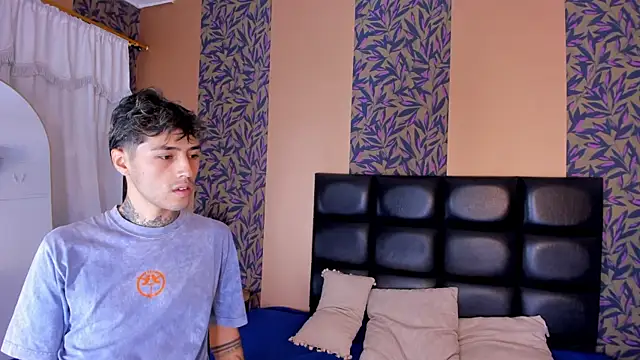 hinata itachi online show from 02-28-26, 04:02