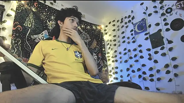 Snapshot of skinny_dann chatting on 07-23-26, 03:26 skinny dann online show from 07-23-26, 03:26