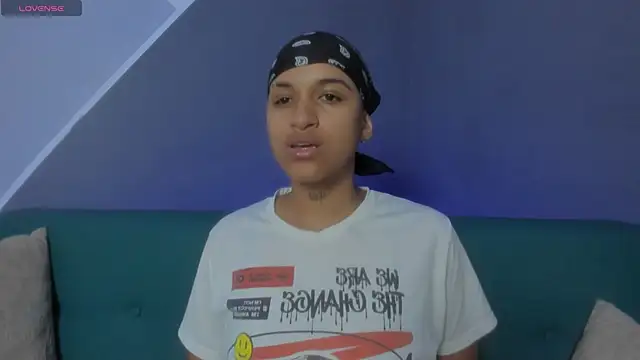 Snapshot of Dominick_jones chatting on 03-15-25, 04:32 Dominick jones online show from 03-15-25, 04:32