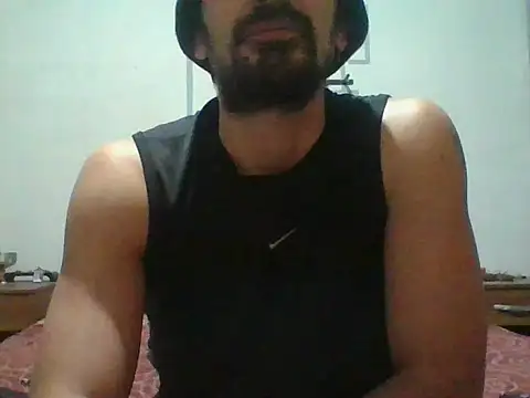 italianbighorse22 online show from 11-23-25, 06:24