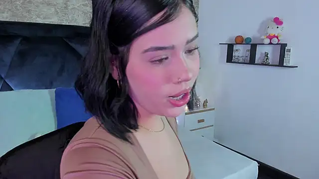 Lily Woodz online show from 11-29-25, 07:17