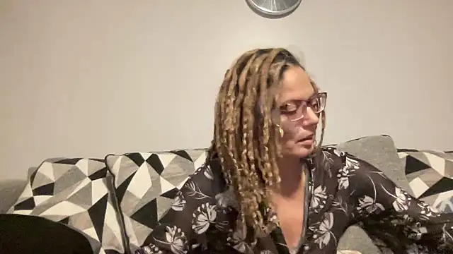 skarfos1babe69 online show from 12-30-24, 01:26