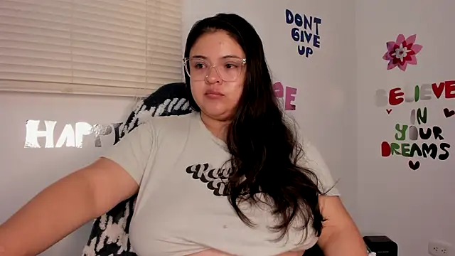 lizzie c online show from 11-26-25, 07:20