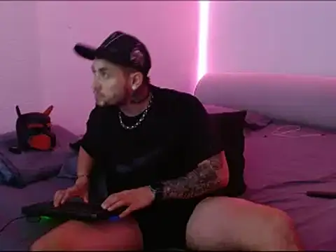 miia-liiam online show from 01-07-25, 05:01