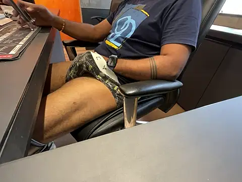 Nil Talreja online show from 04-22-26, 09:11