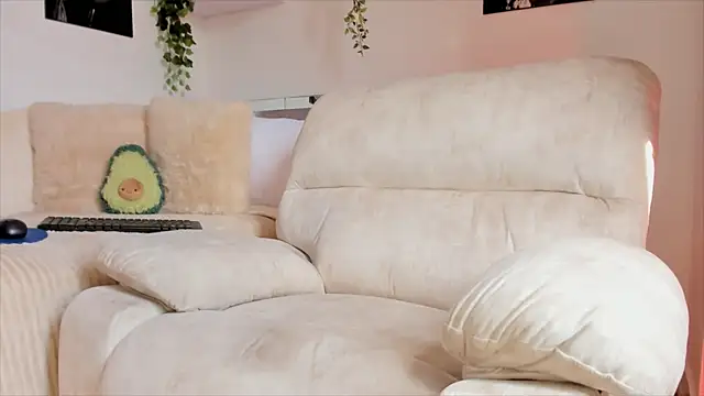 Snapshot of Alissonroses chatting on 02-26-25, 08:00 Alissonroses online show from 02-26-25, 08:00