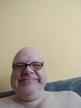 Snapshot of jk6t chatting on 06-18-26, 11:14 jk6t online show from 06-18-26, 11:14