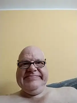 Snapshot of jk6t chatting on 06-30-26, 11:55 jk6t online show from 06-30-26, 11:55