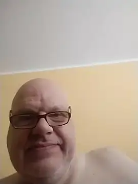 Snapshot of jk6t chatting on 07-04-26, 11:38 jk6t online show from 07-04-26, 11:38