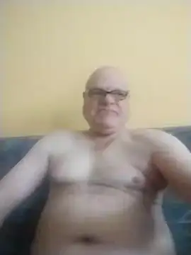 Snapshot of jk6t chatting on 07-26-26, 10:11 jk6t online show from 07-26-26, 10:11
