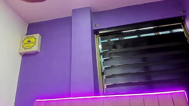 CintiaWalker online show from 01-19-26, 01:04