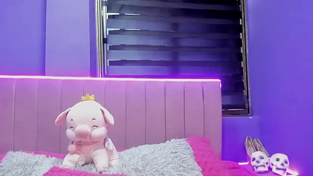 CintiaWalker online show from 03-13-26, 01:07