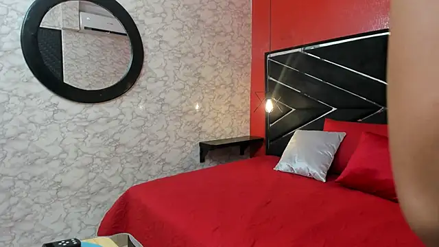 SEXY HOTTIE   online show from 01-10-25, 12:15