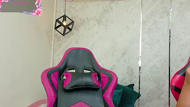 dani-lue online show from 04-04-26, 02:47