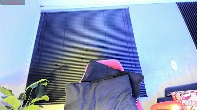 JhonyMiller  online show from 11-12-25, 07:57