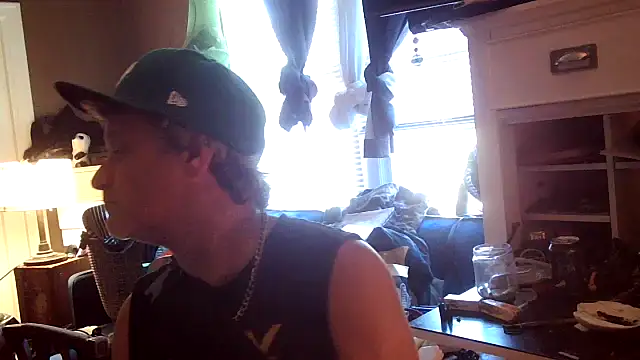 Snapshot of SilverandFox chatting on 09-12-25, 08:53 SilverandFox online show from 09-12-25, 08:53