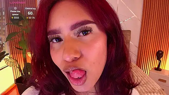 charlottee white online show from 03-26-26, 09:20