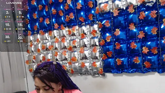 Snapshot of thaly_funn chatting on 02-21-25, 04:18 thaly funn online show from 02-21-25, 04:18