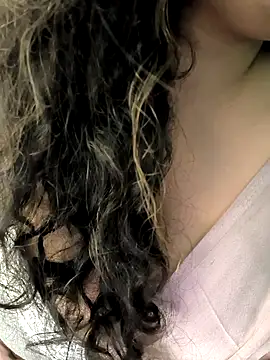 Snapshot of hot_menka chatting on 03-12-25, 07:17 hot menka online show from 03-12-25, 07:17