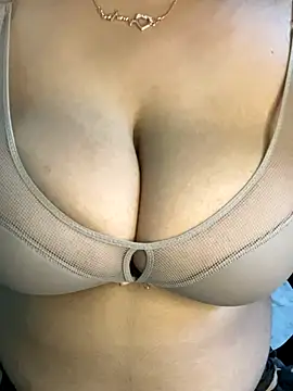 Snapshot of hot_menka chatting on 09-14-25, 03:44 hot menka online show from 09-14-25, 03:44