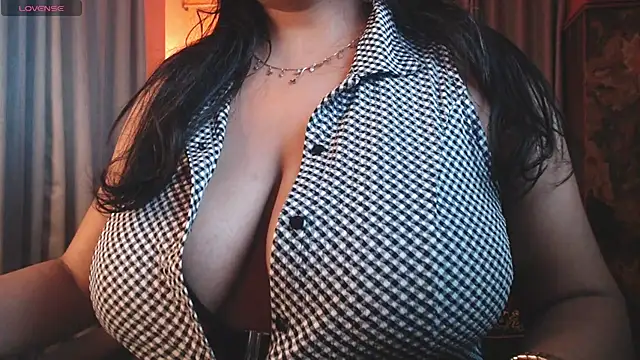 hot menka online show from 07-28-26, 10:31